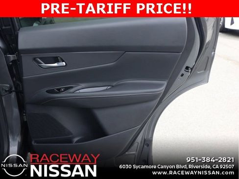 New 2025 Nissan Murano SV image 19