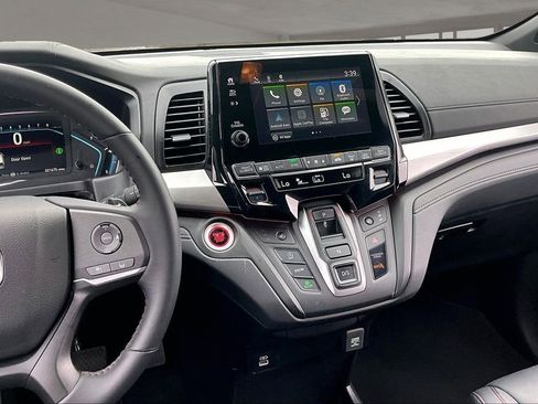 Certified 2024 Honda Odyssey Sport image 9