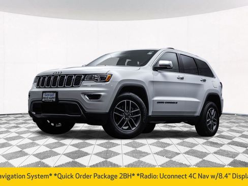Used 2022 Jeep Grand Cherokee Limited image 2