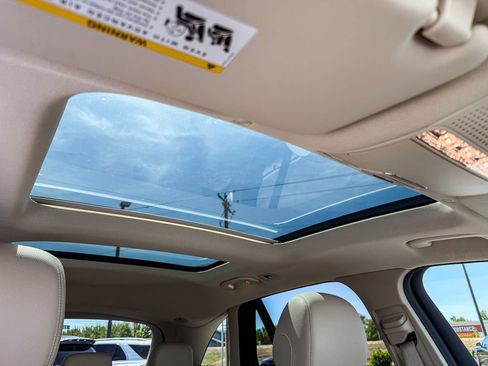 Certified 2021 Mercedes-Benz GLC 300 4MATIC image 18