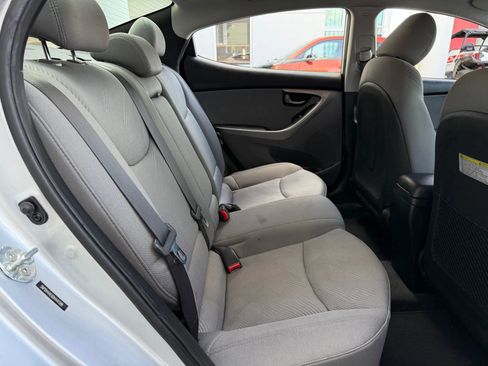 Used 2013 Hyundai Elantra GLS w/ Preferred Pkg image 20