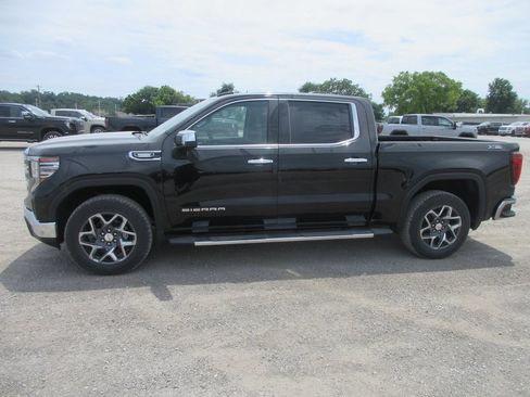 New 2026 GMC Sierra 1500 SLT w/ SLT Premium Plus Package AWD/4WD image 9