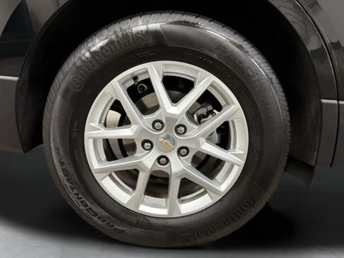 Used 2024 Chevrolet Equinox LS FWD image 24