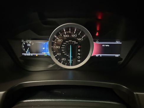 Used 2015 Ford Explorer XLT w/ Equipment Group 202B image 27