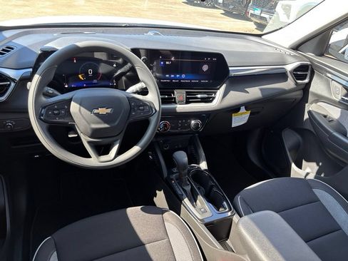 New 2026 Chevrolet TrailBlazer LT w/ Driver Confidence Package FWD image 19