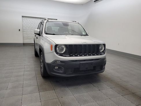 Used 2017 Jeep Renegade Limited image 14