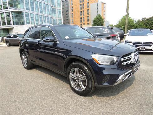 Used 2022 Mercedes-Benz GLC 300 4MATIC image 5