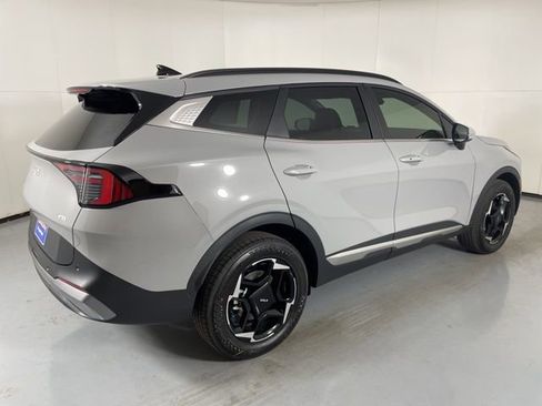 New 2026 Kia Sportage EX w/ EX Panorama Roof Package image 8