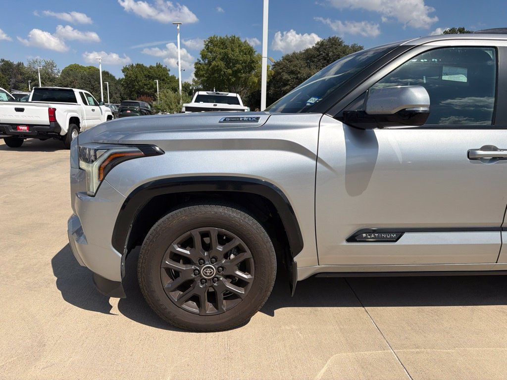 Used 2024 Toyota Sequoia Platinum AWD/4WD image 2