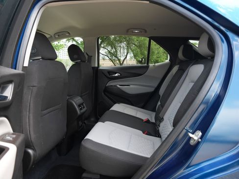 Used 2021 Chevrolet Equinox LT FWD image 19