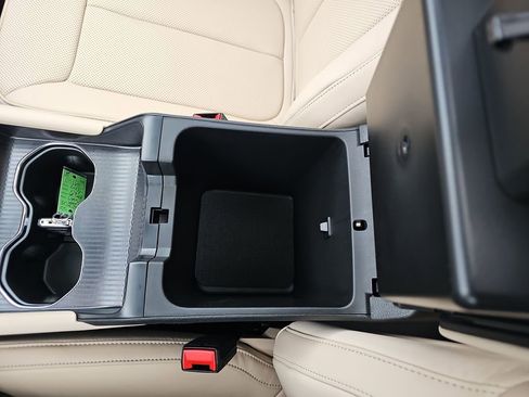 New 2025 Jeep Grand Cherokee Limited w/ Luxury Tech Group II image 30