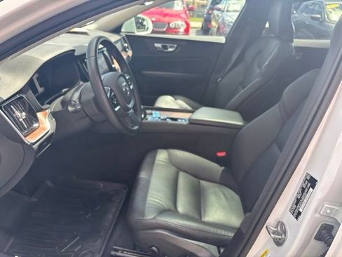 Used 2024 Volvo V60 B5 Cross Country Plus AWD/4WD image 16