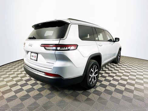 Certified 2024 Jeep Grand Cherokee L Limited w/ Luxury Tech Group II image 12