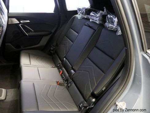 Used 2025 BMW X1 xDrive28i w/ Premium Package image 12