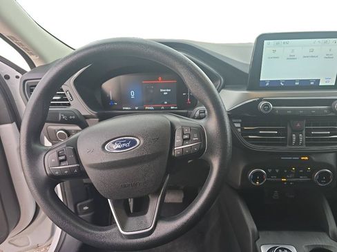 Used 2025 Ford Escape Active AWD/4WD image 9