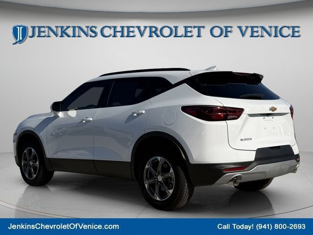 New 2026 Chevrolet Blazer LT w/ Convenience Package FWD image 8