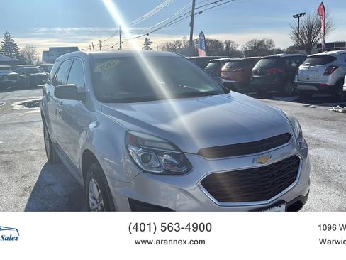 Used 2017 Chevrolet Equinox LS image 1