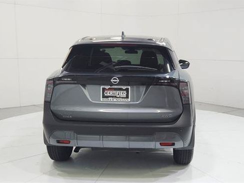 Used 2025 Nissan Kicks S AWD/4WD image 5