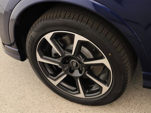 New 2025 Audi Q3 2.0T Premium Plus image 30