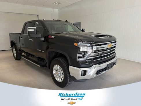Used 2024 Chevrolet Silverado 2500 LTZ w/ LTZ Plus Package AWD/4WD image 1