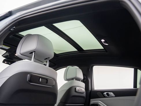 Certified 2025 BMW X6 M60i image 19