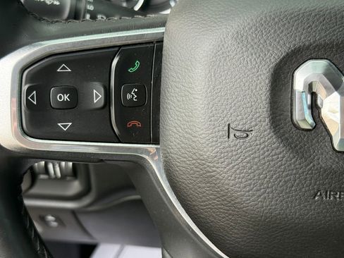 Used 2019 RAM 1500 Laramie image 11