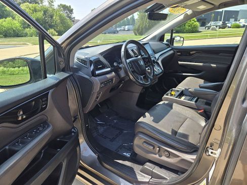 Used 2020 Honda Odyssey Elite image 12