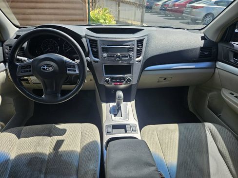Used 2012 Subaru Outback 2.5i w/ Alloy Wheel Pkg AWD/4WD image 11