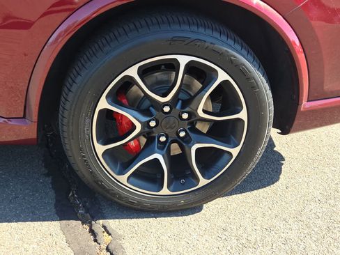 Used 2021 Dodge Durango SRT Hellcat w/ Technology Group AWD/4WD image 16