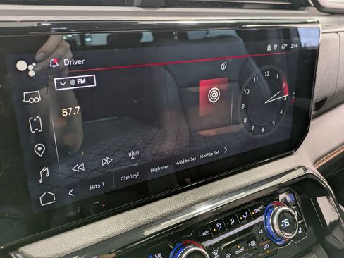 Used 2024 GMC Sierra 1500 AT4 w/ Technology Package image 13