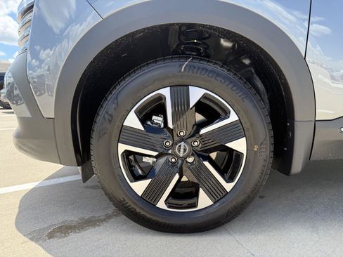 New 2026 Nissan Kicks SV image 3