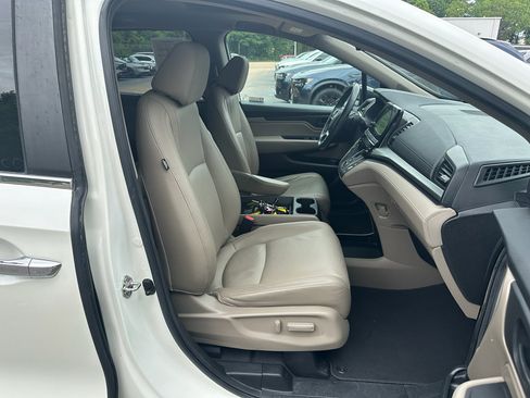 Used 2019 Honda Odyssey EX-L image 25