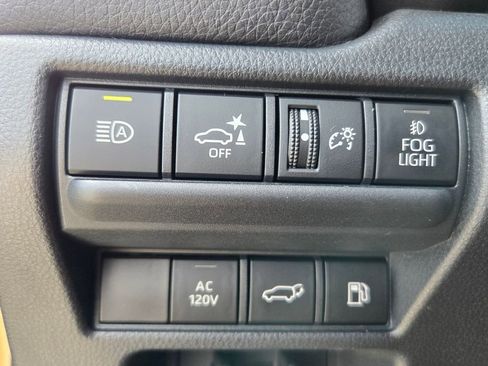 Used 2024 Toyota Land Cruiser image 32