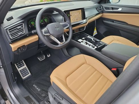 New 2026 Volkswagen Atlas Cross Sport SEL R-Line AWD/4WD image 30