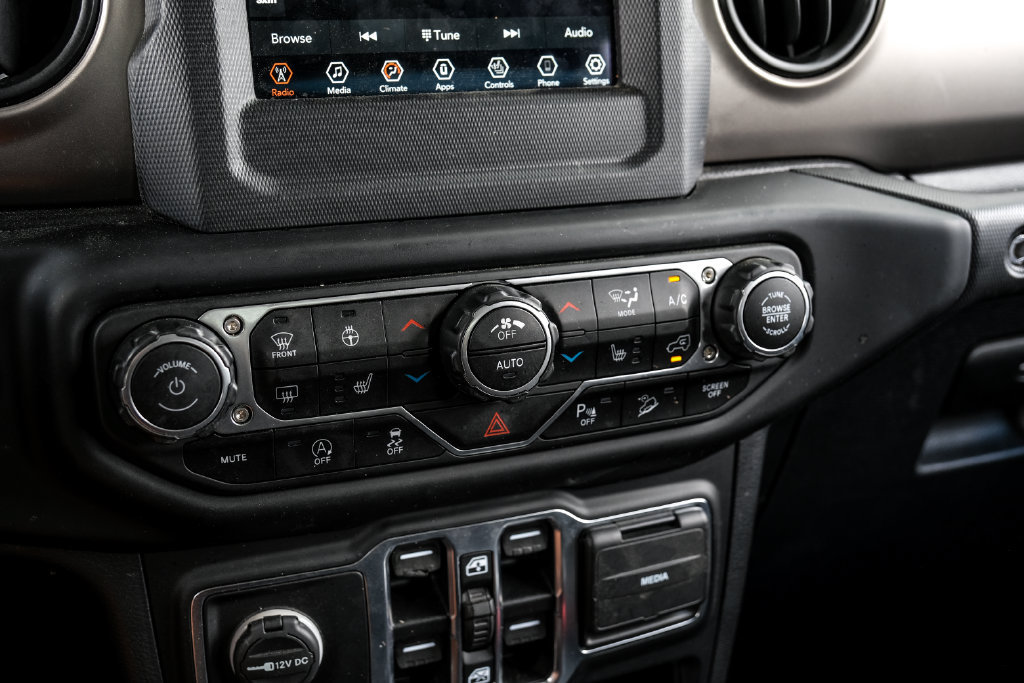 Used 2021 Jeep Wrangler Unlimited Sport AWD/4WD image 36