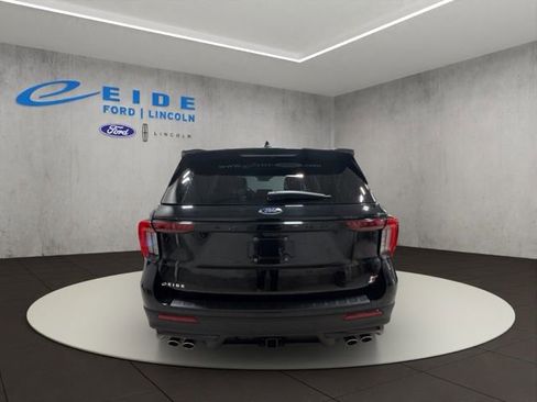 Used 2025 Ford Explorer ST AWD/4WD image 9