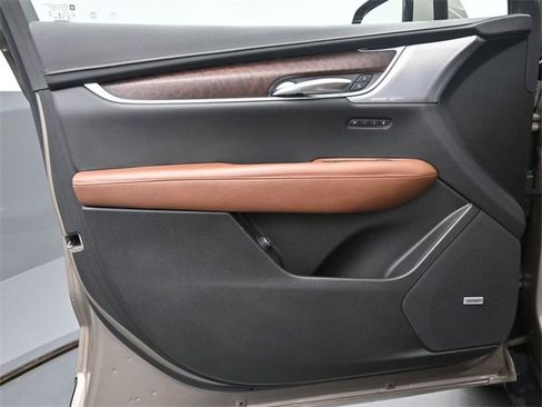 Certified 2023 Cadillac XT5 Premium Luxury w/ Technology Package image 12