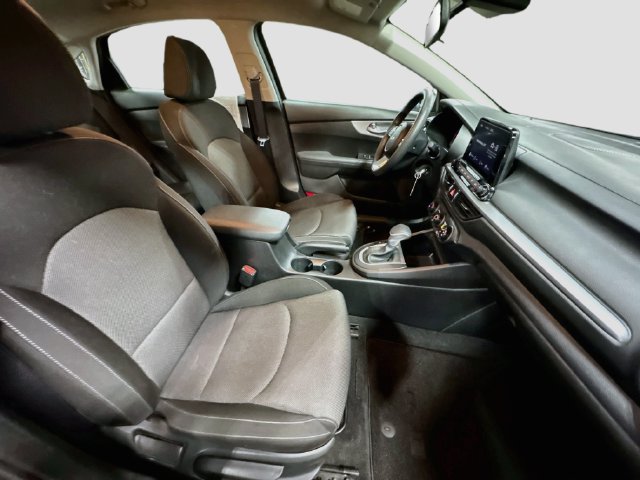 Certified 2023 Kia Forte LXS FWD image 26