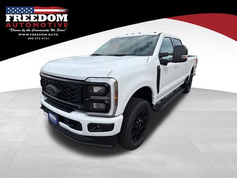 New 2026 Ford F250 XLT w/ XLT Premium Package AWD/4WD image 1