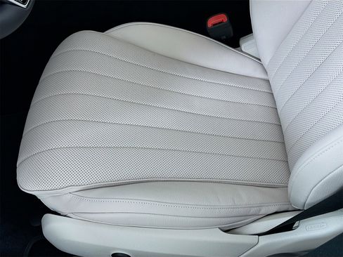 New 2026 Mercedes-Benz E 450 4MATIC All-Terrain Wagon image 21