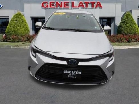 Used 2023 Toyota Corolla LE w/ LE Convenience Package image 11