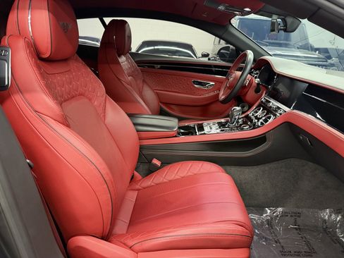 Used 2020 Bentley Continental GT image 24