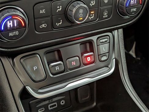 Used 2018 GMC Terrain SLE w/ Infotainment Package I image 29