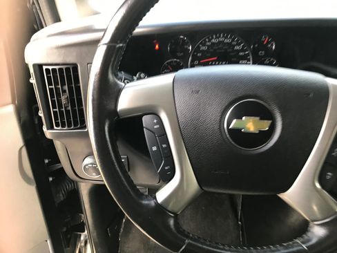 Used 2017 Chevrolet Express 3500 LT w/ LT Preferred Equipment Group image 12