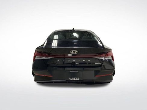 New 2026 Hyundai Elantra Limited image 15