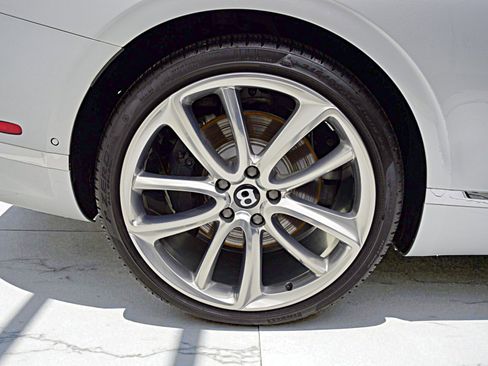 Used 2023 Bentley Continental GT Azure AWD/4WD image 49