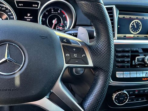 Used 2015 Mercedes-Benz ML 63 AMG 4MATIC image 24