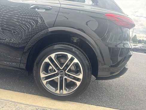 Certified 2025 Audi Q5 Premium Plus w/ Premium Plus AWD/4WD image 22
