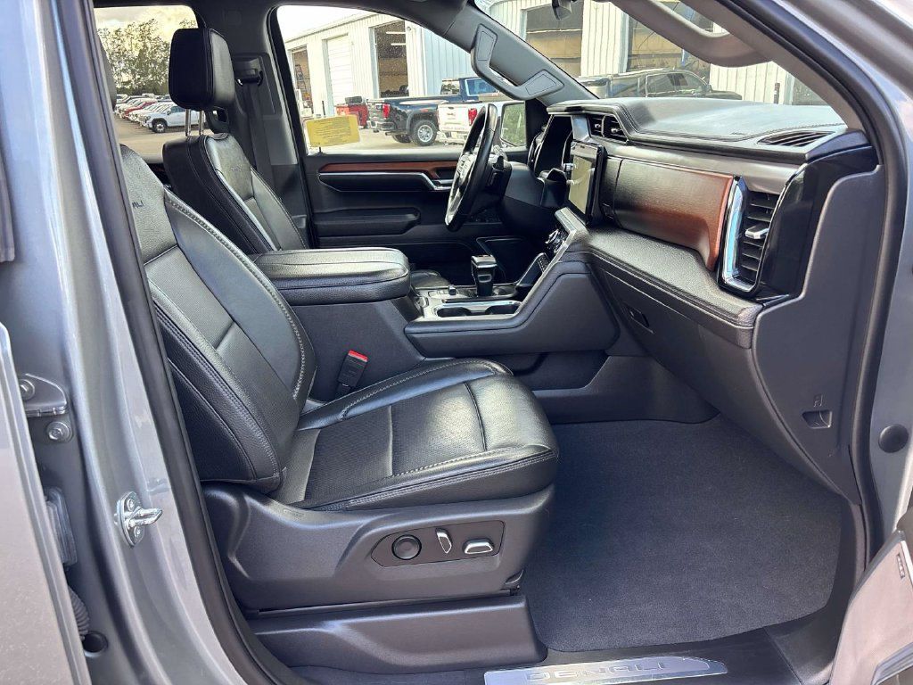 Used 2023 GMC Sierra 1500 Denali AWD/4WD image 22