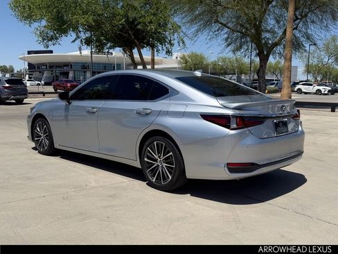 Used 2025 Lexus ES 300h w/ Premium Package FWD image 5